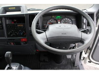 いすゞエルフ冷凍車（冷蔵車）小型（2t・3t）[写真28]