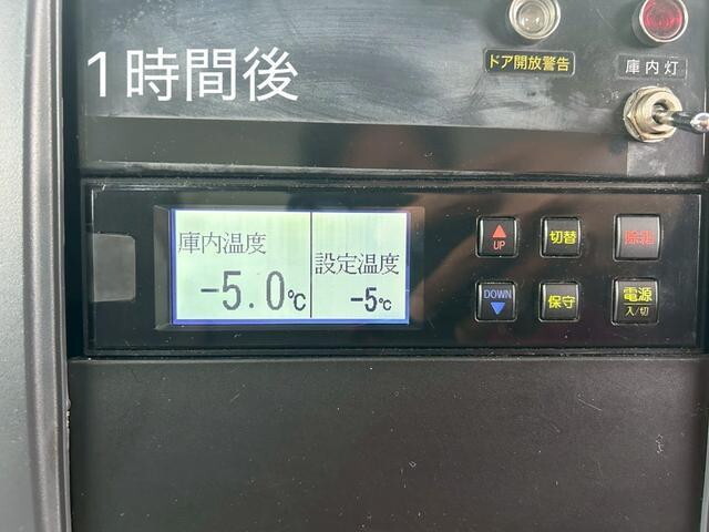 いすゞエルフ冷凍車（冷蔵車）小型（2t・3t）[写真39]