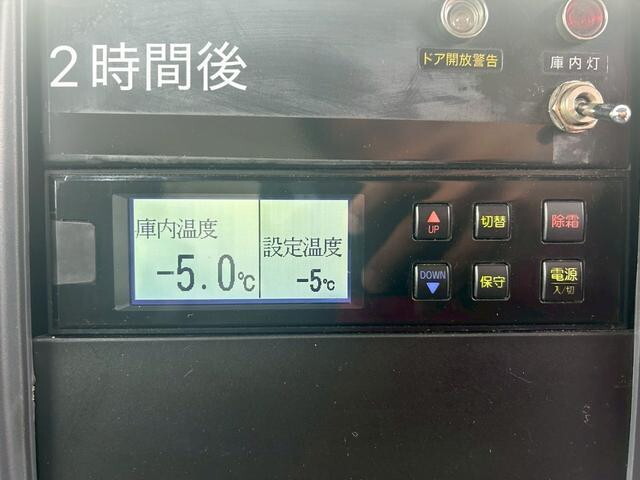 いすゞエルフ冷凍車（冷蔵車）小型（2t・3t）[写真40]