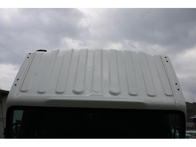 いすゞエルフ冷凍車（冷蔵車）小型（2t・3t）[写真07]