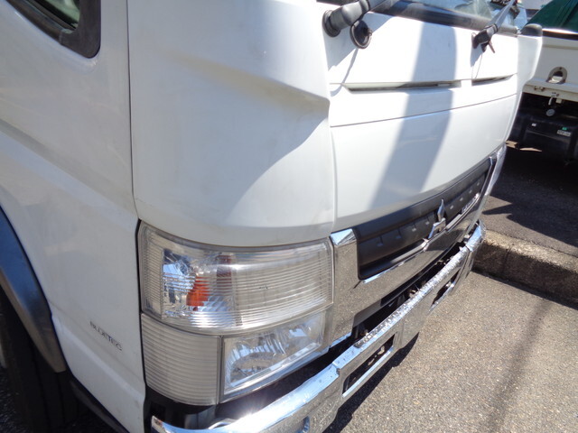 三菱ふそうキャンタークレーン4段小型（2t・3t）[写真22]