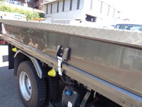 三菱ふそうキャンタークレーン4段小型（2t・3t）[写真06]