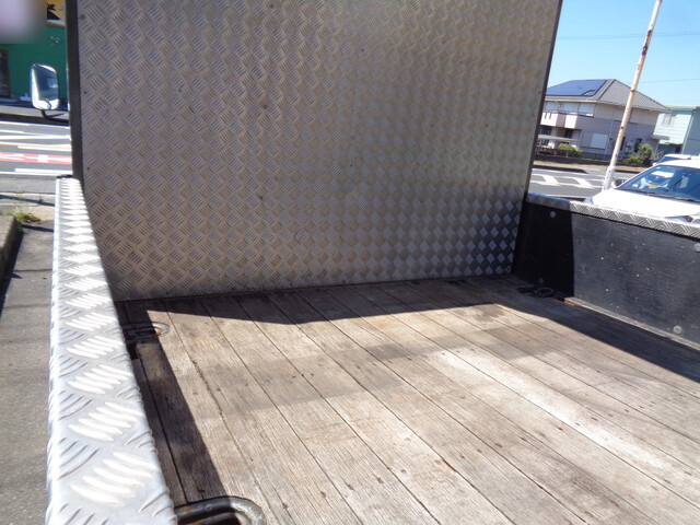 三菱ふそうキャンタークレーン4段小型（2t・3t）[写真06]