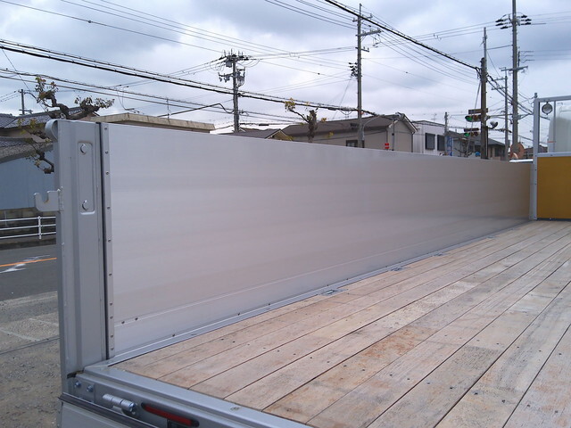 日野レンジャーアルミブロック中型（4t）[写真18]