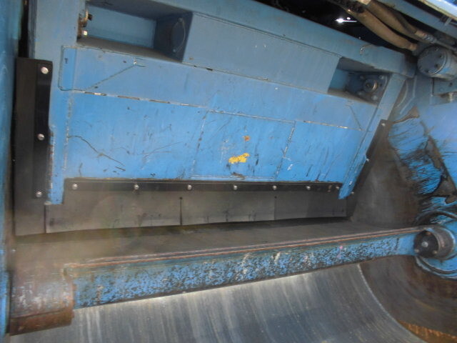 いすゞエルフパッカー車（塵芥車）小型（2t・3t）[写真05]