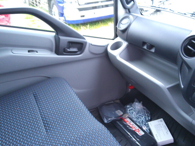 日野デュトロアルミブロック小型（2t・3t）[写真26]