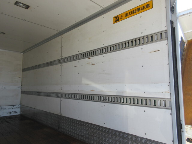 いすゞエルフパネルバン小型（2t・3t）[写真14]