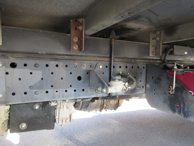 いすゞエルフパネルバン小型（2t・3t）[写真19]