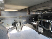 いすゞエルフパネルバン小型（2t・3t）[写真21]