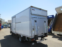 いすゞエルフパネルバン小型（2t・3t）[写真02]