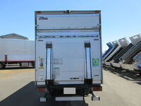 いすゞエルフパネルバン小型（2t・3t）[写真07]