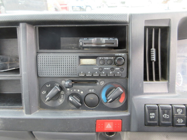 いすゞエルフダンプ小型（2t・3t）[写真11]