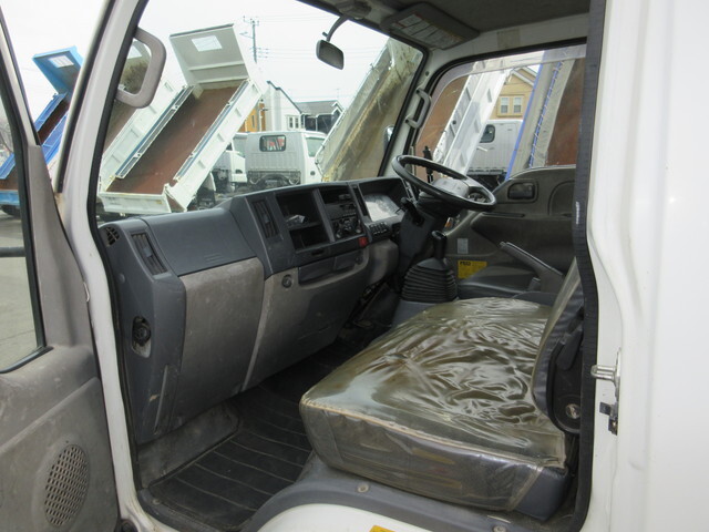 いすゞエルフダンプ小型（2t・3t）[写真13]