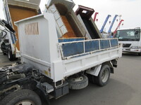 いすゞエルフダンプ小型（2t・3t）[写真17]