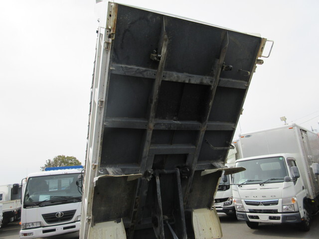 いすゞエルフダンプ小型（2t・3t）[写真24]