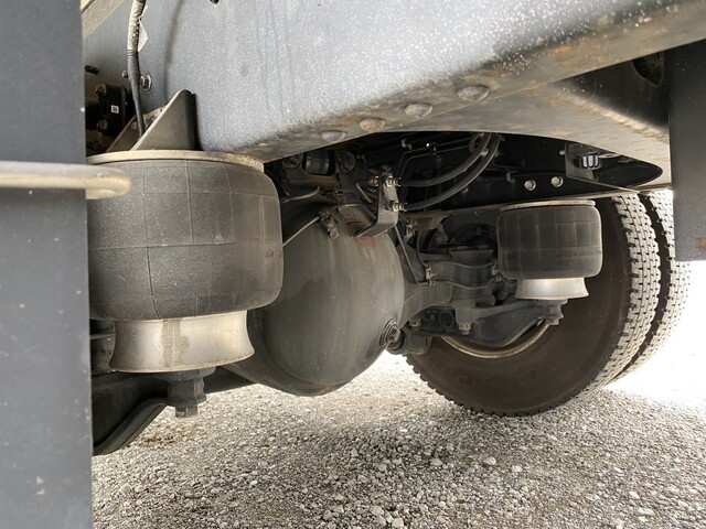 日野レンジャーアルミブロック中型（4t）[写真12]