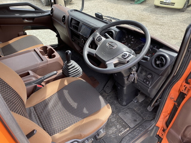 日野レンジャーアルミブロック中型（4t）[写真17]