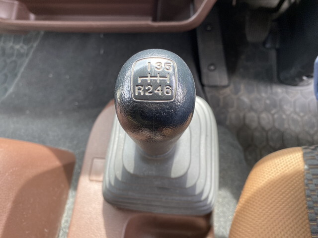 日野レンジャーアルミブロック中型（4t）[写真19]