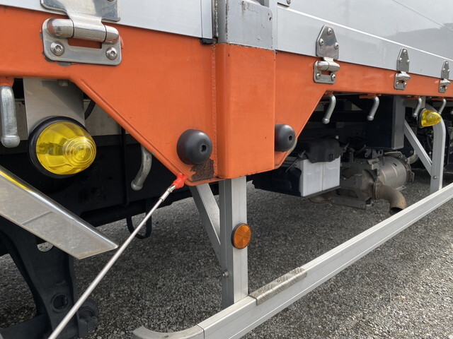 日野レンジャーアルミブロック中型（4t）[写真28]