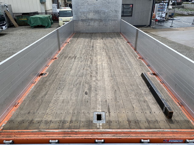 日野レンジャーアルミブロック中型（4t）[写真09]