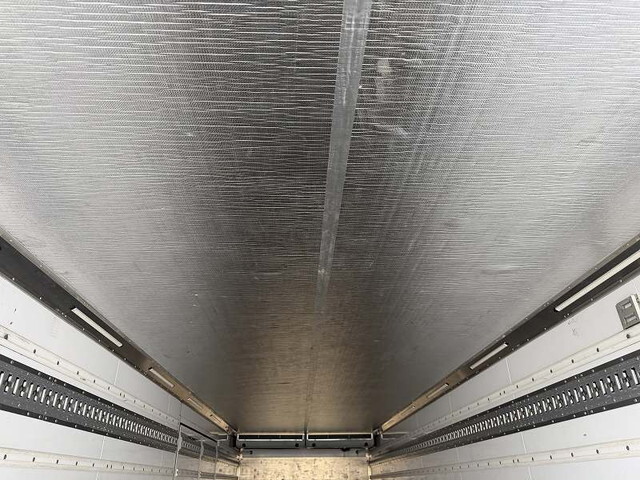 三菱ふそうスーパーグレート冷凍車（冷蔵車）大型（10t）[写真10]