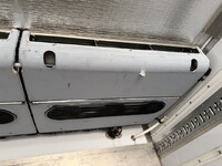 三菱ふそうスーパーグレート冷凍車（冷蔵車）大型（10t）[写真16]