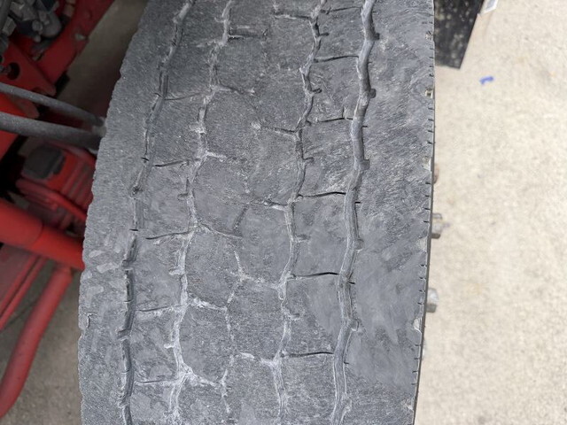 三菱ふそうスーパーグレート冷凍車（冷蔵車）大型（10t）[写真18]