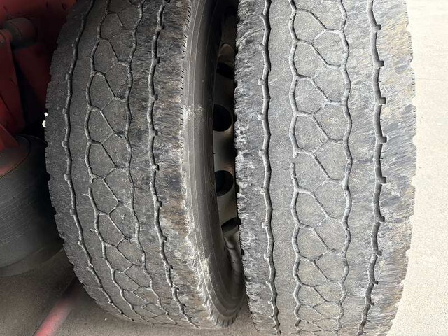 三菱ふそうスーパーグレート冷凍車（冷蔵車）大型（10t）[写真21]