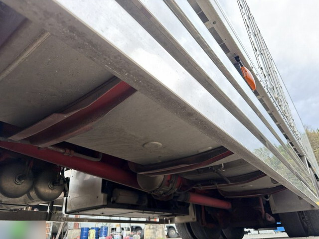 三菱ふそうスーパーグレート冷凍車（冷蔵車）大型（10t）[写真24]