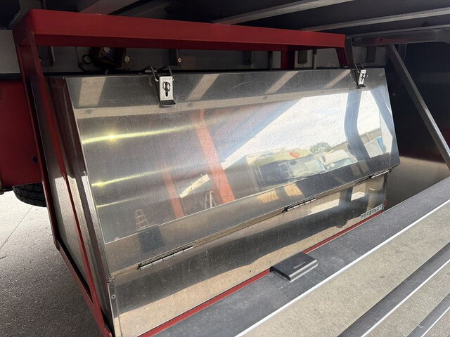 三菱ふそうスーパーグレート冷凍車（冷蔵車）大型（10t）[写真29]