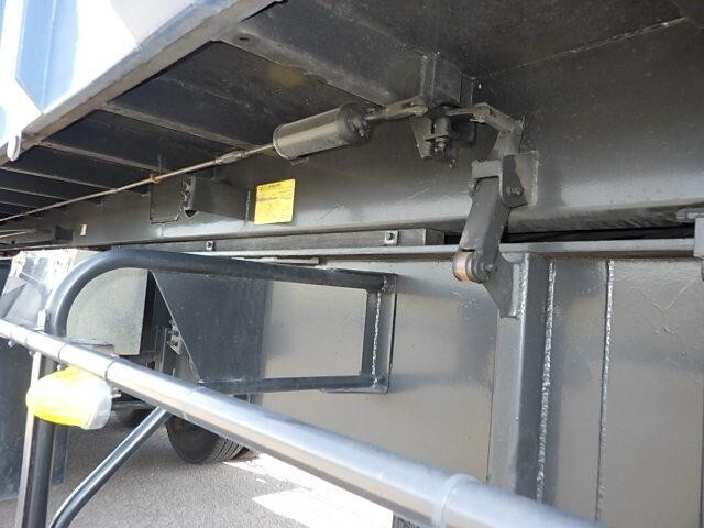 その他のメーカーその他の車種土砂禁ダンプトレーラー大型（10t）[写真22]