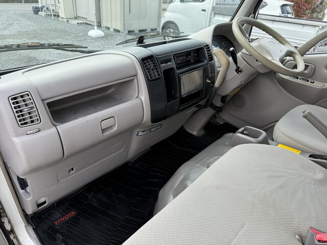 トヨタダイナアルミバン小型（2t・3t）[写真40]