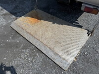 トヨタダイナアルミバン小型（2t・3t）[写真09]