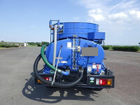 いすゞエルフバキュームカー小型（2t・3t）[写真06]