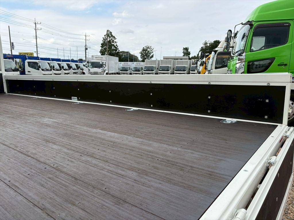 日野レンジャークレーン4段中型（4t）[写真09]