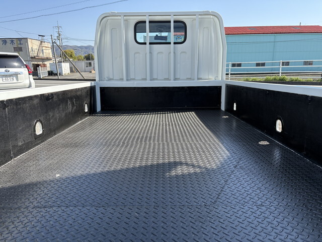 三菱ふそうキャンター平ボディ小型（2t・3t）[写真19]