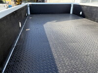 三菱ふそうキャンター平ボディ小型（2t・3t）[写真24]