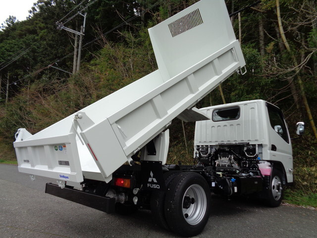 三菱ふそうキャンターダンプ小型（2t・3t）[写真14]