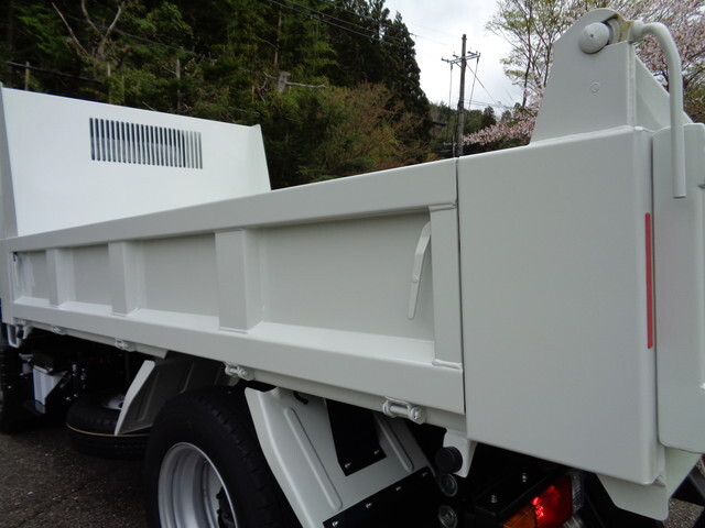 三菱ふそうキャンターダンプ小型（2t・3t）[写真19]