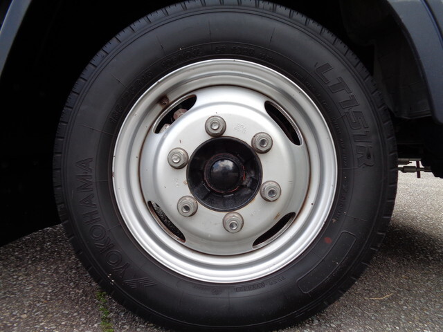 三菱ふそうキャンターダブルキャブ（Wキャブ）小型（2t・3t）[写真23]