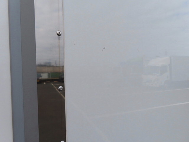 日野デュトロ冷凍車（冷蔵車）小型（2t・3t）[写真25]