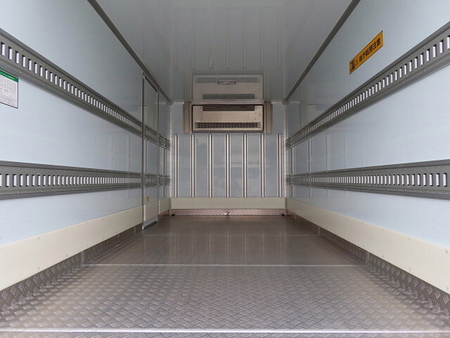 日野デュトロ冷凍車（冷蔵車）小型（2t・3t）[写真28]