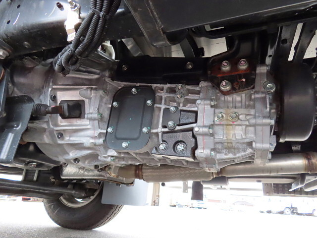 日野デュトロ冷凍車（冷蔵車）小型（2t・3t）[写真08]