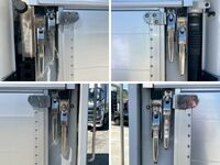 三菱ふそうスーパーグレートアルミウイング大型（10t）[写真19]