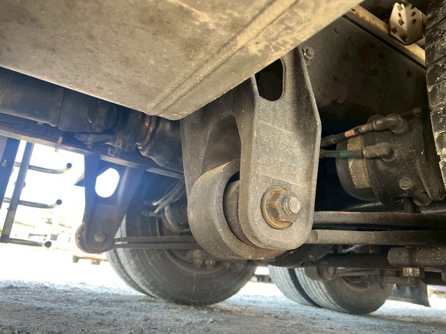 三菱ふそうスーパーグレートアルミウイング大型（10t）[写真23]