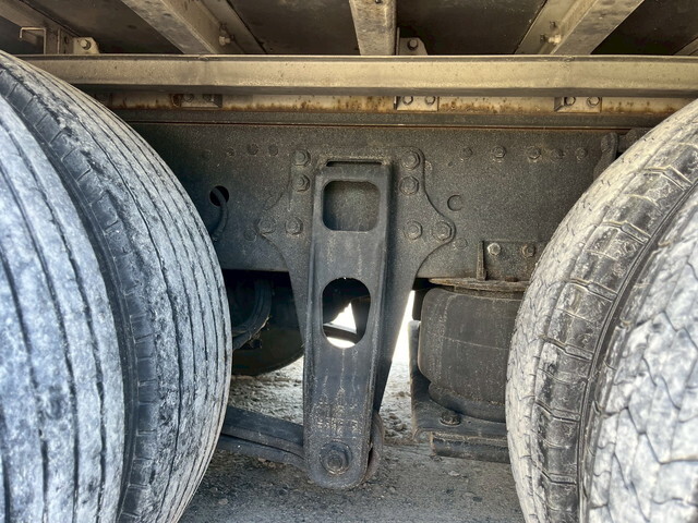 三菱ふそうスーパーグレートアルミウイング大型（10t）[写真25]