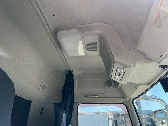 三菱ふそうスーパーグレートアルミウイング大型（10t）[写真27]