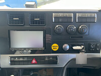 三菱ふそうスーパーグレートアルミウイング大型（10t）[写真33]