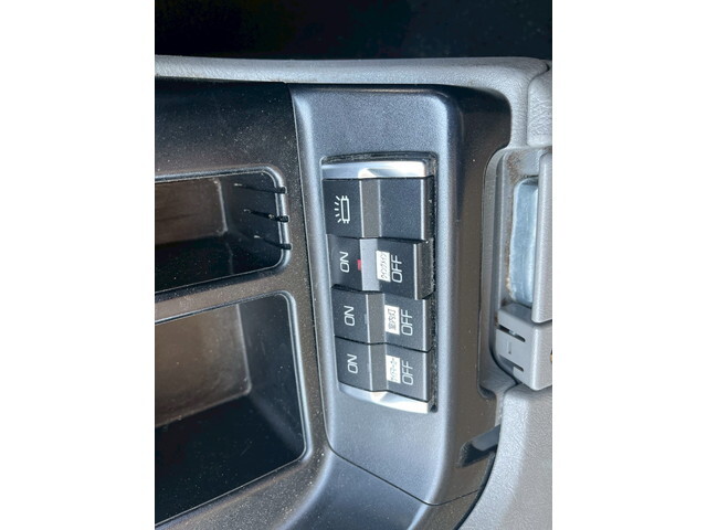 三菱ふそうスーパーグレートアルミウイング大型（10t）[写真33]