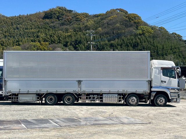 三菱ふそうスーパーグレートアルミウイング大型（10t）[写真06]